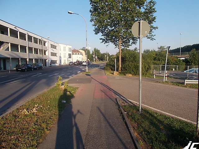 3 Ausfahrt Reisebusparkplatz