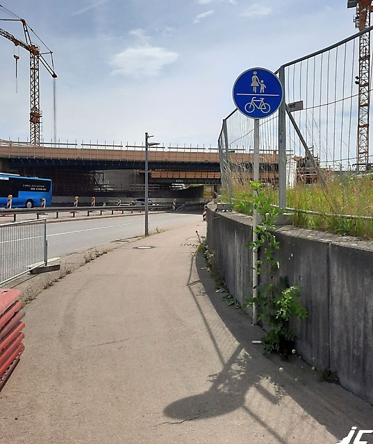 PF_Flughafentunnel_01