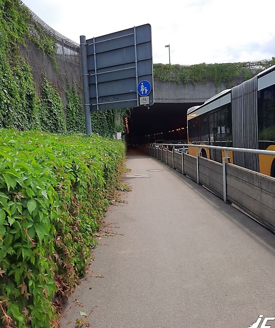 PF_Flughafentunnel_07