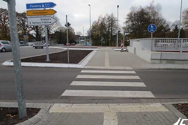 Kreisverkehr-Ochsenzoll-Norderstedt-18